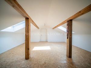 Prodej rodinného domu, Trhové Sviny, 379 m2