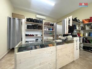 Pronájem obchodního prostoru, Uherské Hradiště, Masarykovo náměstí, 36 m2