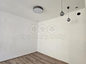 Pronájem bytu 1+1, Děčín, Jungmannova, 32 m2