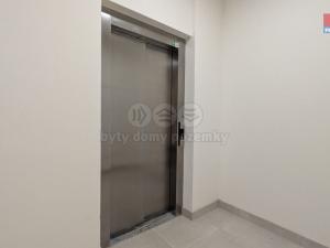 Pronájem bytu 1+kk, Praha - Vršovice, Kubánské náměstí, 19 m2