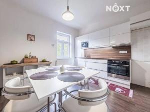 Prodej vícegeneračního domu, Kácov, 320 m2