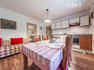 Prodej vícegeneračního domu, Kácov, 320 m2