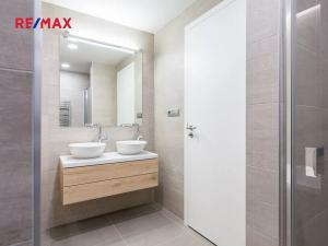 Prodej bytu 3+kk, Praha - Libeň, Menclova, 101 m2