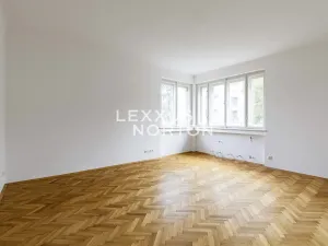 Pronájem rodinného domu, Praha - Smíchov, K vodojemu, 250 m2