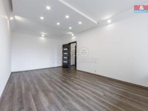 Pronájem bytu 2+1, Karlovy Vary, Charkovská, 49 m2