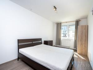 Pronájem bytu 2+kk, Praha - Vysočany, Pod Harfou, 55 m2