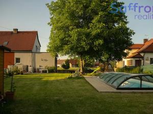 Prodej rodinného domu, Chrást, Bezovka, 220 m2