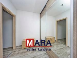 Pronájem bytu 2+1, Olomouc, Sienkiewiczova, 52 m2