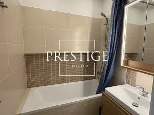 Pronájem bytu 2+kk, Praha - Karlín, Urxova, 48 m2