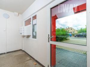 Prodej bytu 2+1, Praha - Miškovice, Polabská, 49 m2