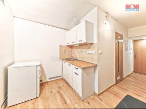 Pronájem bytu 1+kk, Hradec Králové - Kukleny, Pražská třída, 13 m2