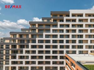 Pronájem garážového stání, Praha - Hloubětín, Poděbradská, 18 m2