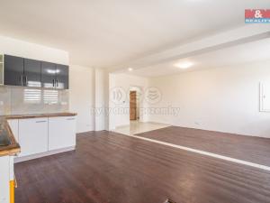 Prodej rodinného domu, Zalužany, 160 m2