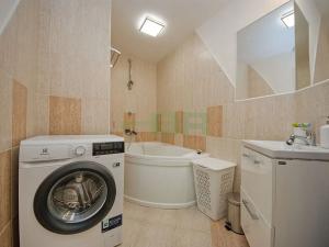 Prodej bytu 3+1, Praha - Stodůlky, Amforová, 80 m2