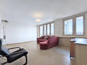 Pronájem bytu 1+kk, Praha - Smíchov, Štefánikova, 39 m2