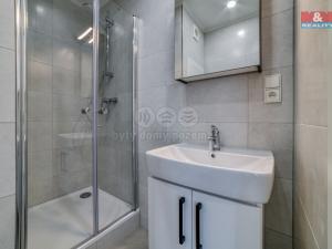 Pronájem bytu 1+1, Mariánské Lázně - Úšovice, Za Tratí, 36 m2