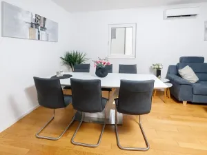 Prodej bytu 4+kk, Makarska, Chorvatsko, 91 m2