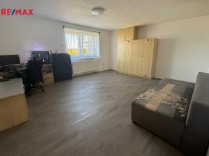 Pronájem bytu 3+1, Srnojedy, 78 m2