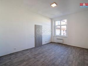 Pronájem bytu 1+1, Sokolov, Nádražní, 42 m2