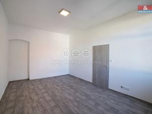 Pronájem bytu 1+1, Sokolov, Nádražní, 42 m2