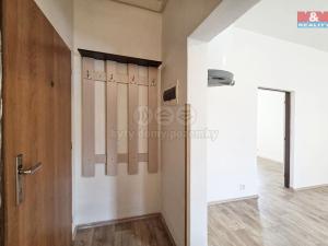 Pronájem bytu 2+kk, Karlovy Vary - Dvory, Na Průhoně, 36 m2