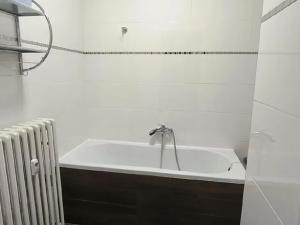 Prodej bytu 2+kk, Praha - Holešovice, Dobrovského, 62 m2