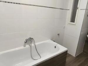 Prodej bytu 2+kk, Praha - Holešovice, Dobrovského, 62 m2