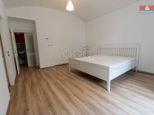 Pronájem bytu 2+kk, Praha - Košíře, 42 m2