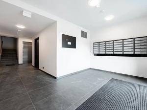 Pronájem bytu 2+kk, Praha - Hlubočepy, Na Zlíchově, 53 m2