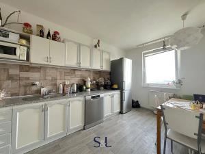 Pronájem bytu 4+1, Česká Lípa, Hradecká, 98 m2