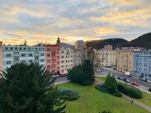 Pronájem bytu 2+kk, Děčín, Nerudova, 61 m2