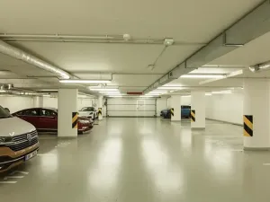 Pronájem garážového stání, Praha - Jinonice, Barvitiova, 3 m2