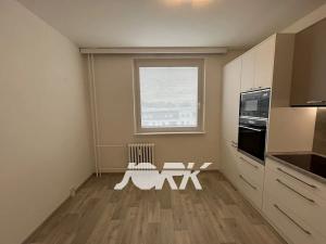 Pronájem bytu 3+1, Pardubice, Lonkova, 75 m2