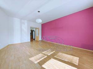 Pronájem bytu 2+1, České Budějovice, 75 m2