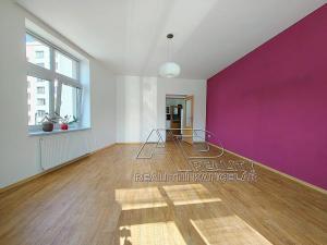 Pronájem bytu 2+1, České Budějovice, 75 m2