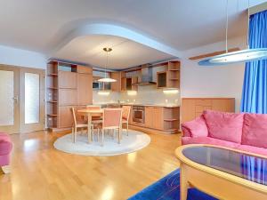 Pronájem bytu 4+kk, Praha - Kunratice, V Zeleném údolí, 100 m2