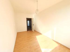 Pronájem bytu 3+1, Praha - Modřany, Pirinská, 77 m2