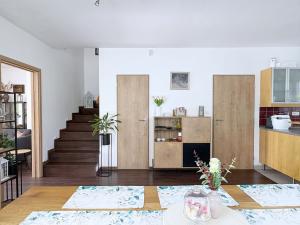Prodej rodinného domu, Hostivice, Vodňanského, 150 m2