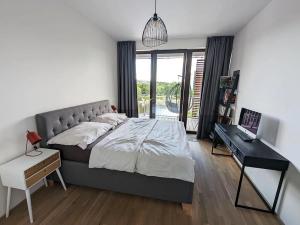 Pronájem bytu 3+kk, Praha - Holešovice, Jankovcova, 106 m2