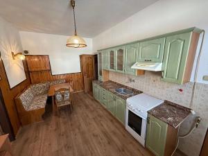 Pronájem bytu 2+1, České Budějovice, Matice školské, 63 m2
