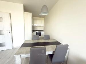 Pronájem bytu 2+kk, Praha, 48 m2
