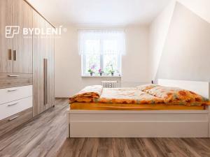 Prodej bytu 2+1, Teplice, Zrenjaninská, 51 m2