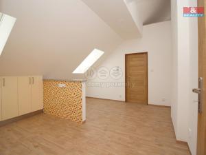 Pronájem bytu 1+1, Hradec Králové - Pražské Předměstí, S. K. Neumanna, 45 m2