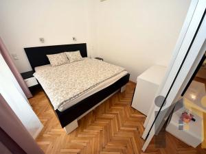 Pronájem bytu 2+kk, Praha - Košíře, Vrchlického, 51 m2