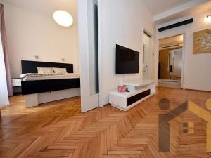 Pronájem bytu 2+kk, Praha - Košíře, Vrchlického, 51 m2