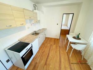 Pronájem bytu 1+1, Praha - Libeň, Za vodárnou, 30 m2