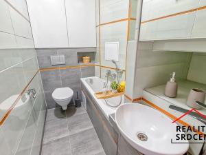 Pronájem bytu 1+1, Karviná, Kašparova, 37 m2