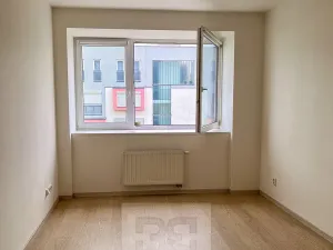 Pronájem bytu 2+kk, Plzeň, Vstupní, 53 m2