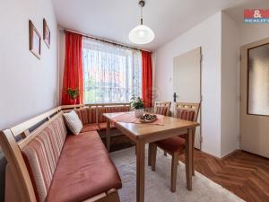 Prodej rodinného domu, Jindřichův Hradec - Jindřichův Hradec II, sídliště Pod Kasárny, 136 m2