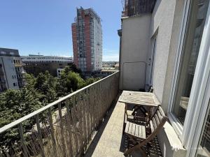 Pronájem bytu 1+kk, Praha - Strašnice, Názovská, 38 m2